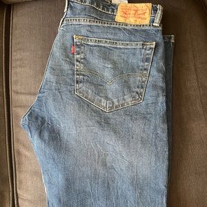 Mens levis